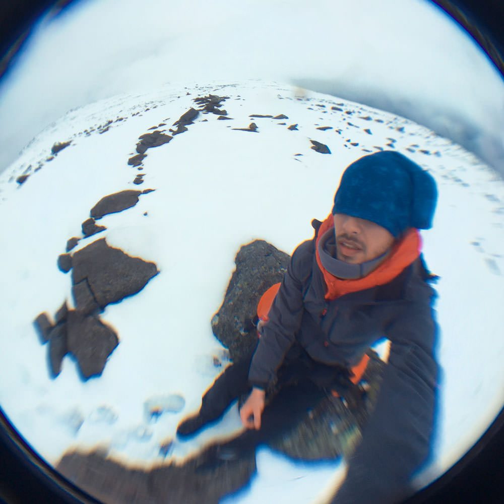 не щуриться