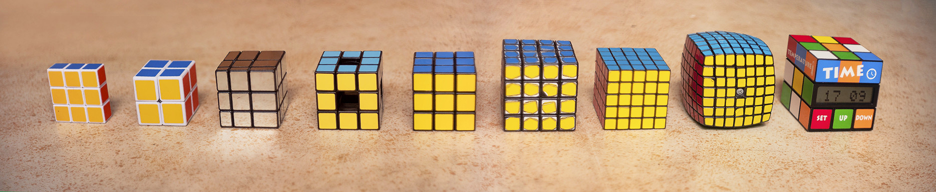 кто же знал, что всё закончится этим. будильник и одноцветный подарили, остальное собрано понемногу